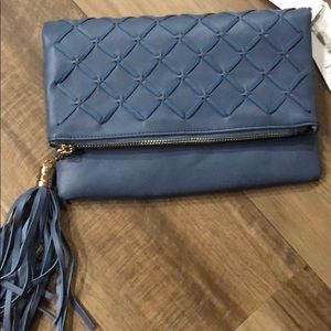 Urban expressions clutch